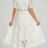 Irina – Rochie midi cu dantelă și decupaje